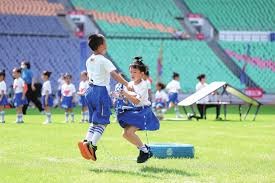 法甲-K77双响马尤卢传射 巴黎5-0雷恩距榜首1分