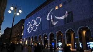 樱花谷粉色初绽，像一封没写完的情书＂